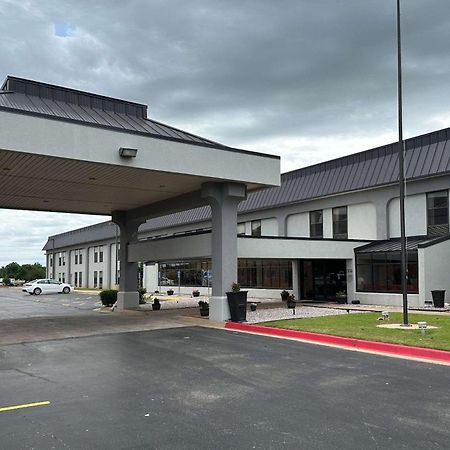 Quality Inn - Norman Near University Zewnętrze zdjęcie
